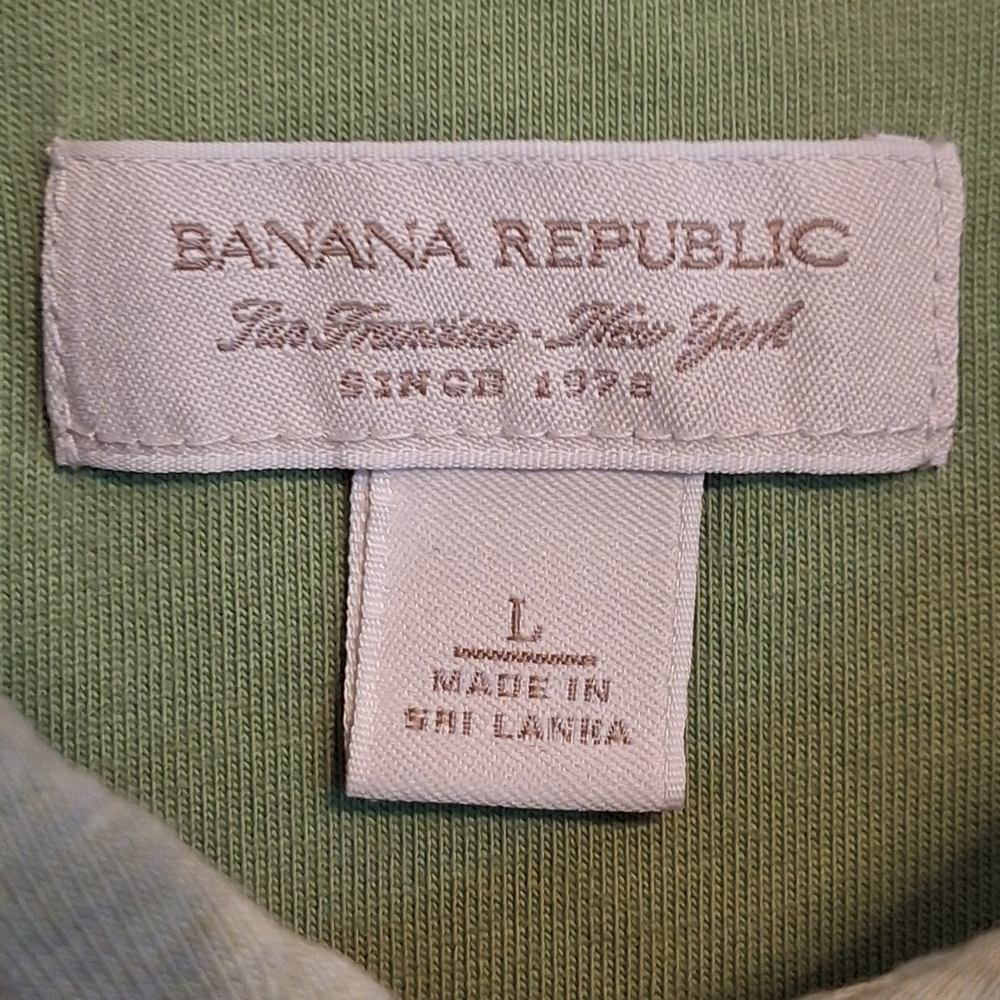 Banana Republic Men's Green Polo Shirt - Picture 3 of 12
